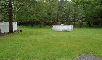 387 N Shore Dr, Albrightsville, PA 18210