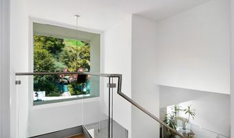 17084 Escalon Dr, Encino, CA 91436