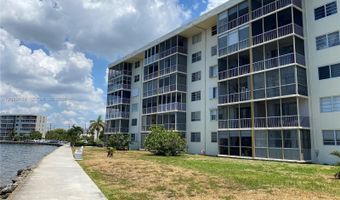 2920 Point East Dr N611, Aventura, FL 33160