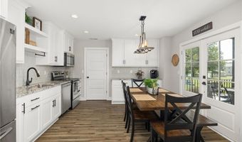 921 Lake Viking Ter, Altamont, MO 64640