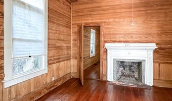 78 12th St, Apalachicola, FL 32320