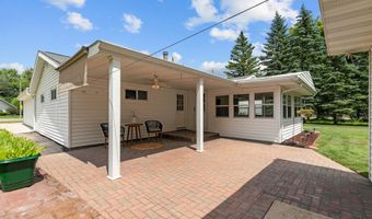 1525 E JOHN St, Appleton, WI 54915