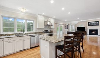177 Jean Carol Rd, Abington, MA 02351