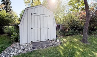 1415 N 2nd St, Aberdeen, SD 57401