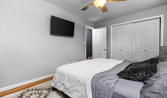 1534 Barrington Pl, Ann Arbor, MI 48103