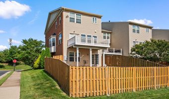 25741 CLAIRMONT MANOR Sq, Aldie, VA 20105