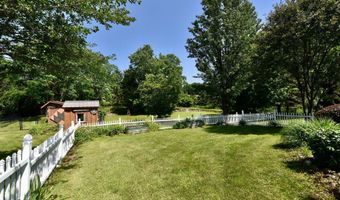 625 McKay Rd, Amsterdam, NY 12010