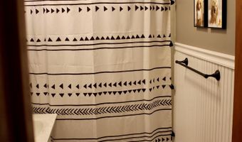 905 Pine St, Atlantic, IA 50022