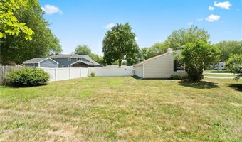 1 Woodhaven Dr, Cumberland, RI 02864