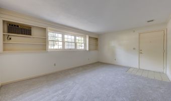 84 Founders Vlg 84, Clinton, CT 06413