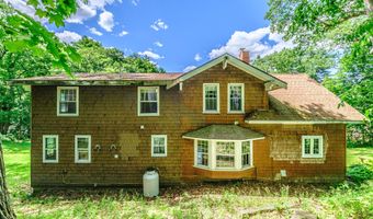4 Pineway Dr, Auburn, ME 04210