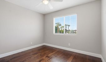 902 W AZALEA Pl, Chandler, AZ 85248