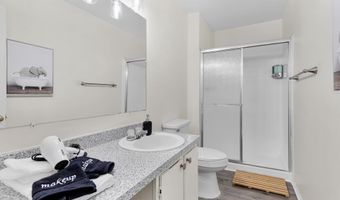 8608 VILLAGE Sq 15/8608, Alexandria, VA 22309