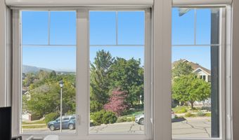 223 E 2050 N, Centerville, UT 84014