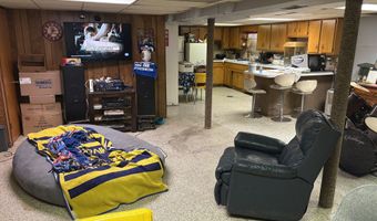 30 Gilbert Ave, Beech Grove, IN 46107