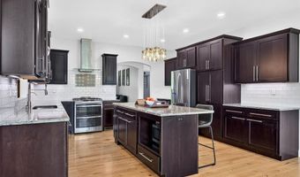 208 Berg Crossing Dr, Augusta, MO 63332