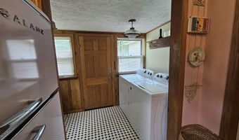 312 W Locust St, Aurora, MO 65605