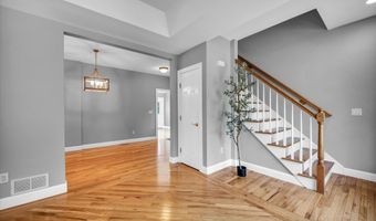 135 West St, Cromwell, CT 06416