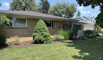 916 Hillcrest Dr, Adrian, MI 49221