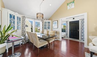 38 Bayside Pl, Amityville, NY 11701