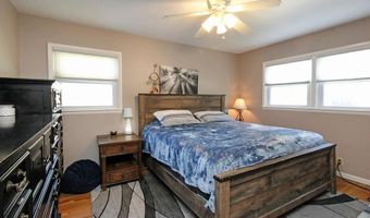 6124 Clarendon St, Bel Aire, KS 67220