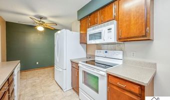 1614 Gateway Dr, Albert Lea, MN 56007