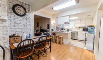 1104 Bowie St, Sulphur Springs, TX 75482