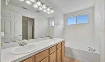 6427 CLAIR SHORE Dr, Apollo Beach, FL 33572