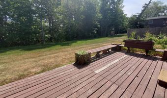 32 Cortland Cir, Bangor, ME 04401