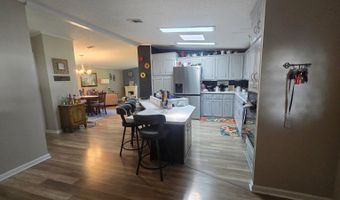 133 HAMPTON Dr E, Auburndale, FL 33823