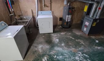 954 Hartford Ave, Akron, OH 44320