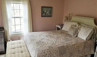 118 Long Ridge Rd, Danbury, CT 06810
