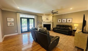 1969 Autumn Creek Dr, Arab, AL 35016