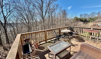 20 Great Hill Dr 20, Bethel, CT 06801