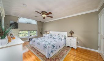 1421 Douglas Ave E, North Providence, RI 02904