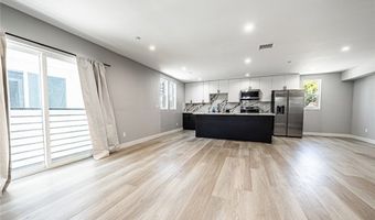 2223 S Highland Ave, Los Angeles, CA 90016