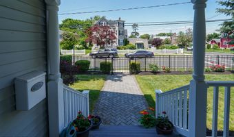88 3rd Ave, Atlantic Highlands, NJ 07716
