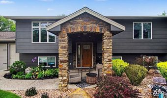 904 S Patrician Ct, Brandon, SD 57055