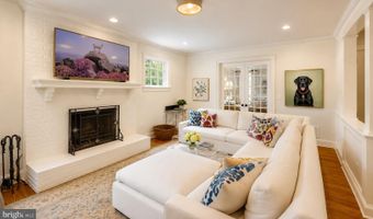 4 RIDGE Rd, Annapolis, MD 21401