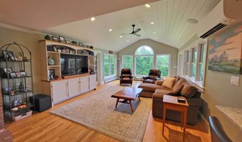 65 Hillwinds North Rd, Brattleboro, VT 05301