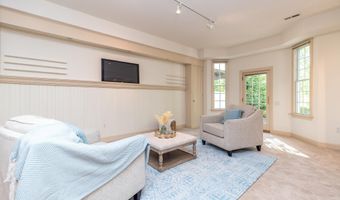 5812 HICKORY HOLLOW Ln, Doylestown, PA 18902