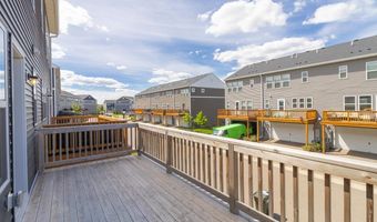 5860 156th St W, Apple Valley, MN 55124