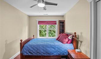 74 Bayberry Rd, Narragansett, RI 02882