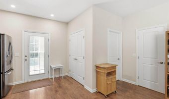 22 N Kirkwood St, Dover, DE 19904