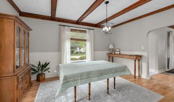 617 E 9th St, Auburn, IN 46706