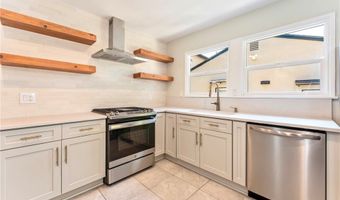 1956 N Roosevelt, Altadena, CA 91001