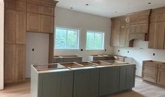 1495 Pippin Orchard Rd, Cranston, RI 02921