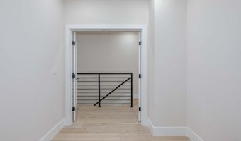 722 KENYON St NW A, Washington, DC 20010