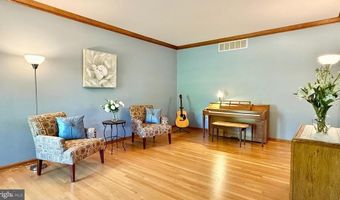 26 POLING FARM Ct, Belle Mead, NJ 08502