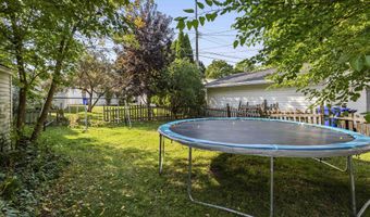 2103 N CLARK St, Appleton, WI 54911